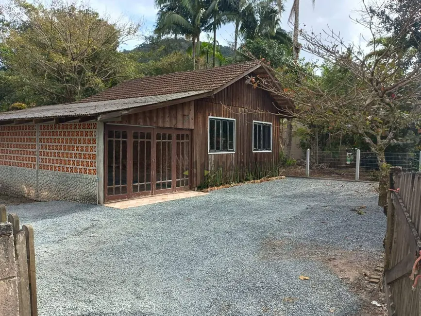 Foto 1 de Casa com 1 quarto à venda, 300m2 em Sao Francisco Do Sul - SC