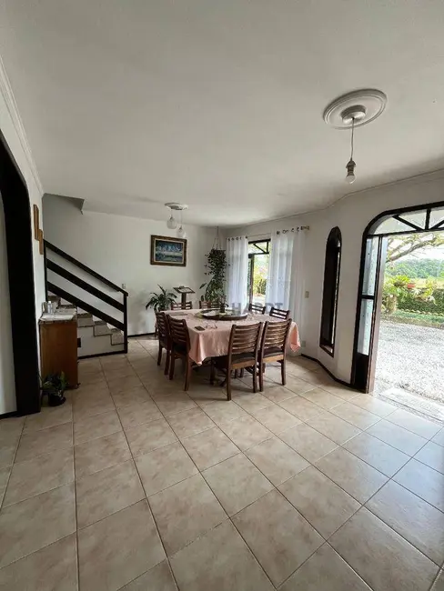 Foto 6 de Sobrado com 4 quartos à venda, 920m2 em Joinville - SC