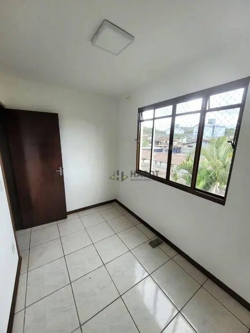 Foto 3 de Apartamento com 3 quartos para alugar em Costa e Silva, Joinville - SC