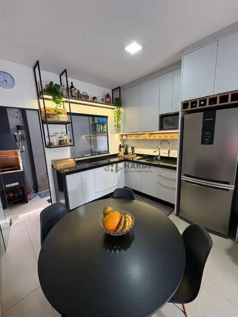 Casa com 2 quartos à venda, 57m2 em Costa e Silva, Joinville - SC - imagem 3 Foto 3 de Casa com 2 quartos à venda, 57m2 em Costa e Silva, Joinville - SC