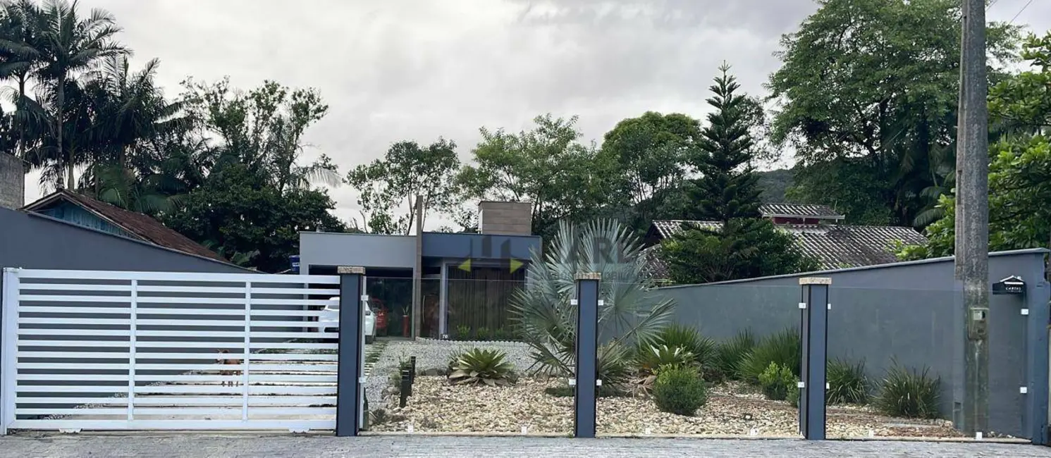 Foto 3 de Casa com 2 quartos à venda, 450m2 em Rio Bonito (Pirabeiraba), Joinville - SC