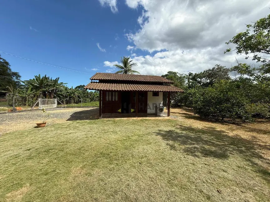 Casa com 2 quartos para alugar, 440m2 em Joinville - SC - imagem 1 Foto 1 de Casa com 2 quartos para alugar, 440m2 em Joinville - SC