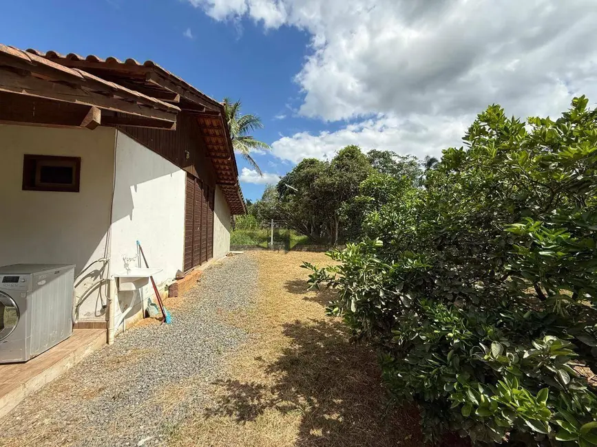 Casa com 2 quartos para alugar, 440m2 em Joinville - SC - imagem 7 Foto 7 de Casa com 2 quartos para alugar, 440m2 em Joinville - SC