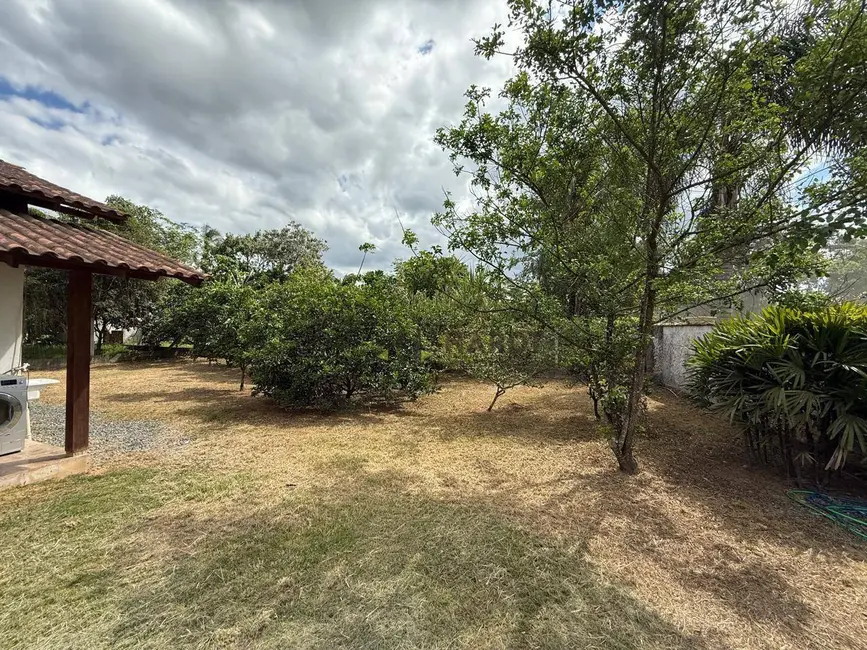 Casa com 2 quartos para alugar, 440m2 em Joinville - SC - imagem 8 Foto 8 de Casa com 2 quartos para alugar, 440m2 em Joinville - SC