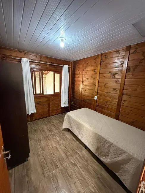 Casa com 2 quartos para alugar, 440m2 em Joinville - SC - imagem 5 Foto 5 de Casa com 2 quartos para alugar, 440m2 em Joinville - SC