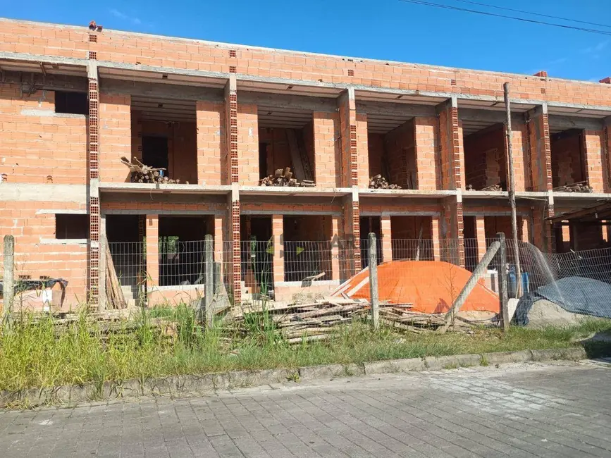 Foto 3 de Casa com 2 quartos à venda, 66m2 em Rio Bonito (Pirabeiraba), Joinville - SC