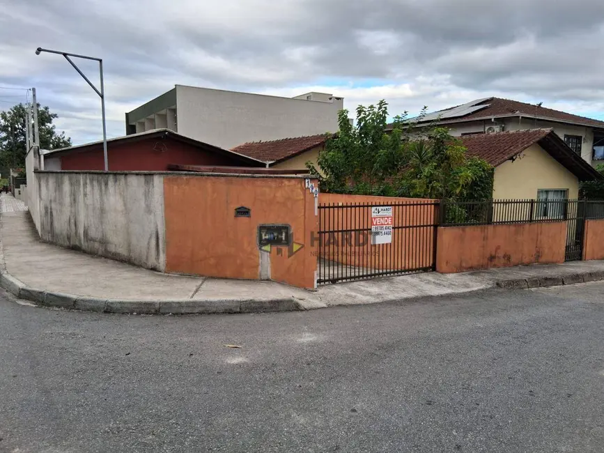 Foto 2 de Casa com 3 quartos à venda, 369m2 em Rio Bonito (Pirabeiraba), Joinville - SC