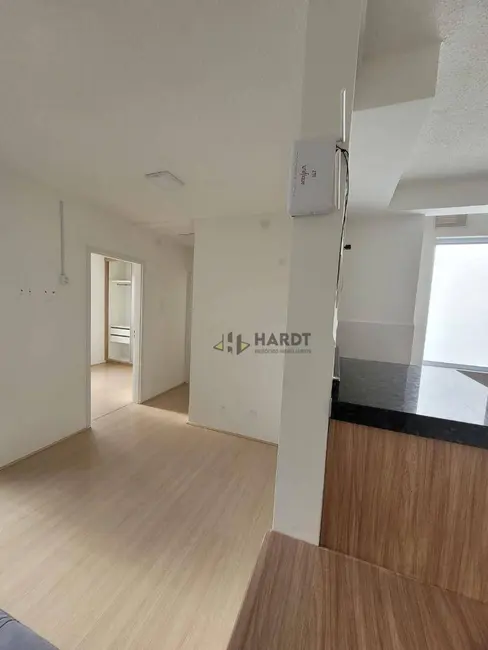 Foto 3 de Apartamento com 2 quartos para alugar, 52m2 em Joinville - SC