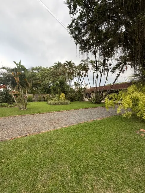 Foto 3 de Terreno / Lote à venda, 2064m2 em Joinville - SC