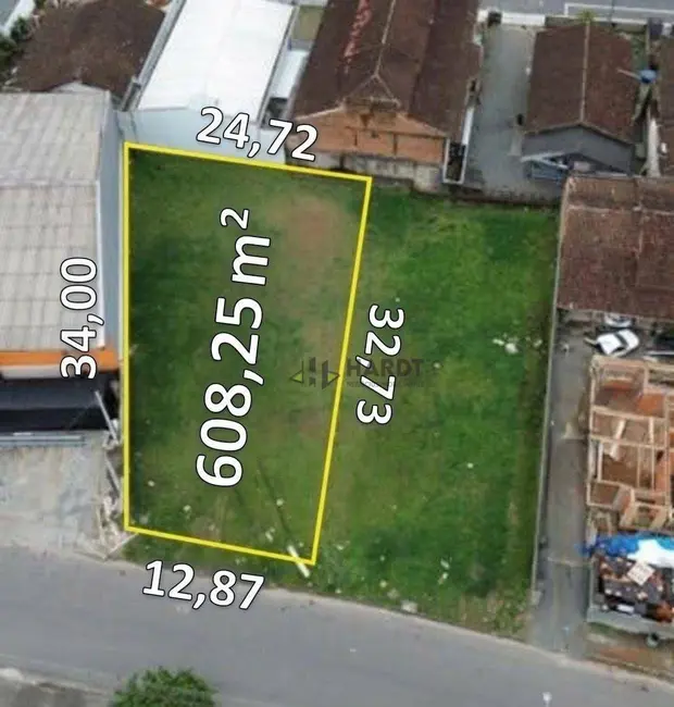 Foto 1 de Terreno / Lote à venda, 608m2 em Joinville - SC