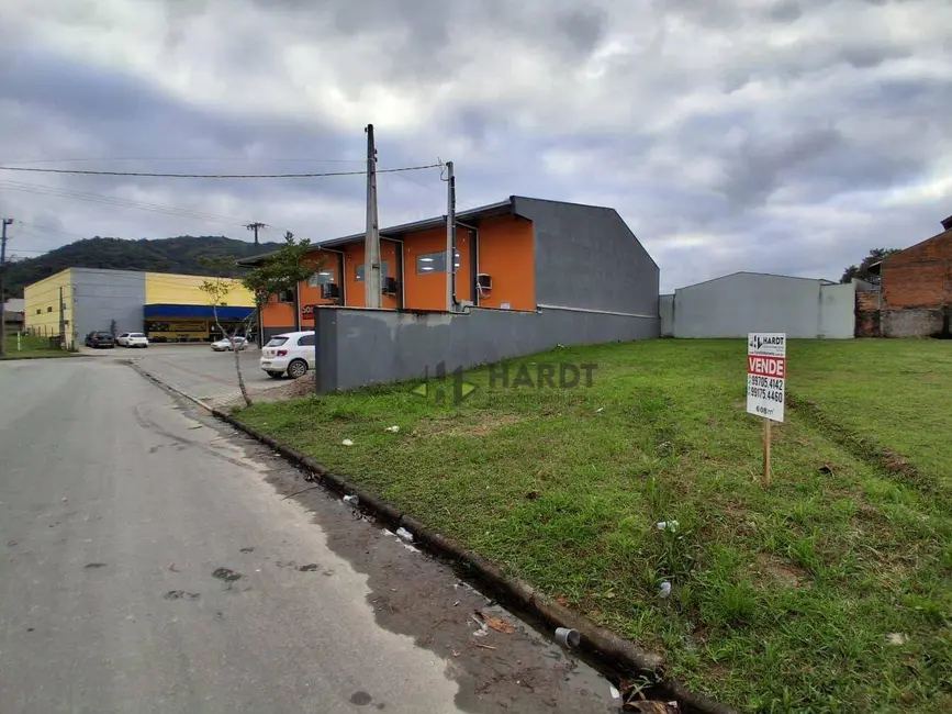 Foto 3 de Terreno / Lote à venda, 608m2 em Joinville - SC