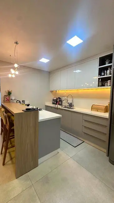 Foto 5 de Casa com 3 quartos à venda, 126m2 em Vila Nova, Joinville - SC