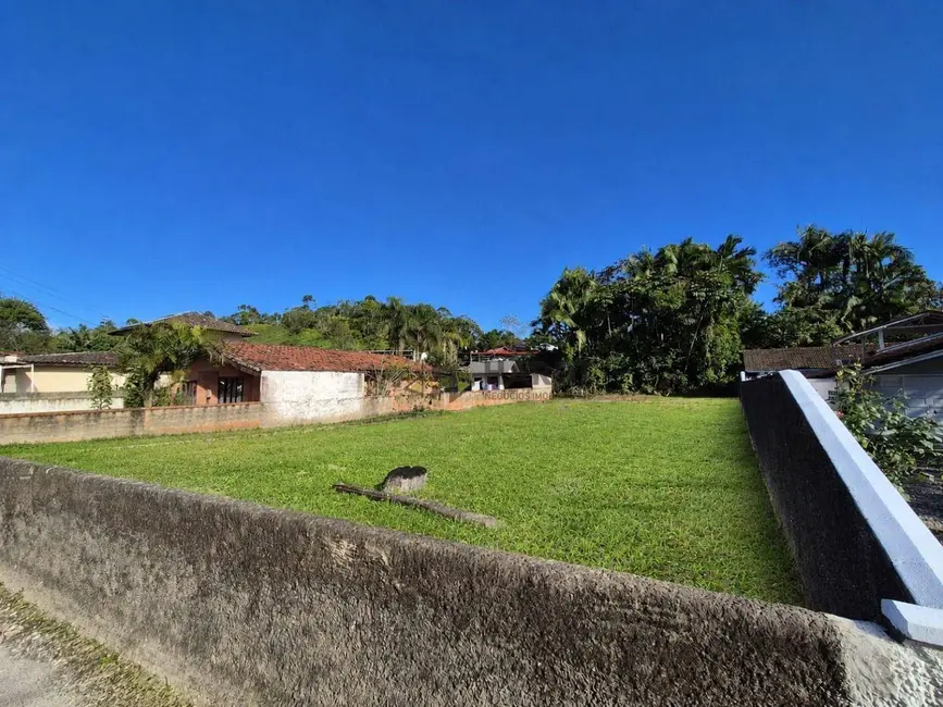 Foto 1 de Terreno / Lote à venda, 930m2 em Rio Bonito (Pirabeiraba), Joinville - SC