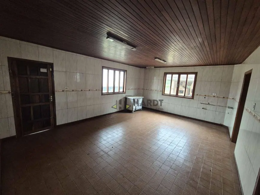 Casa com 4 quartos à venda, 1060m2 em Joinville - SC - imagem 3 Foto 3 de Casa com 4 quartos à venda, 1060m2 em Joinville - SC