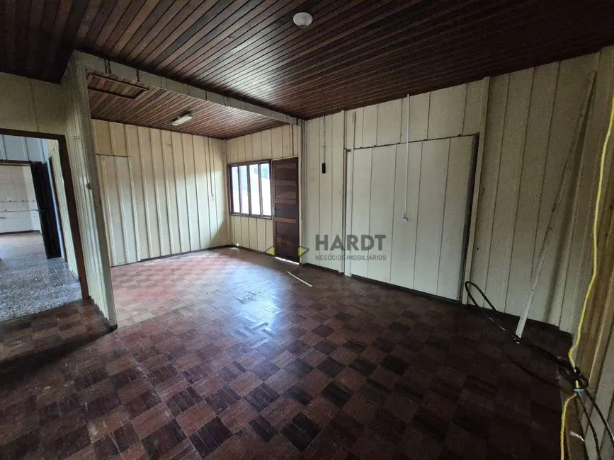 Casa com 4 quartos à venda, 1060m2 em Joinville - SC - imagem 4 Foto 4 de Casa com 4 quartos à venda, 1060m2 em Joinville - SC
