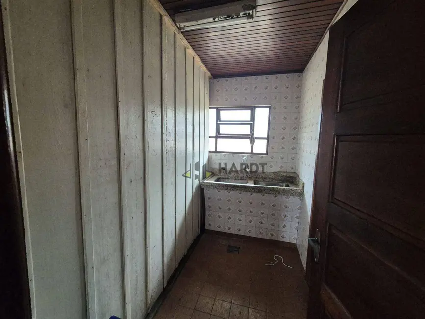 Casa com 4 quartos à venda, 1060m2 em Joinville - SC - imagem 7 Foto 7 de Casa com 4 quartos à venda, 1060m2 em Joinville - SC