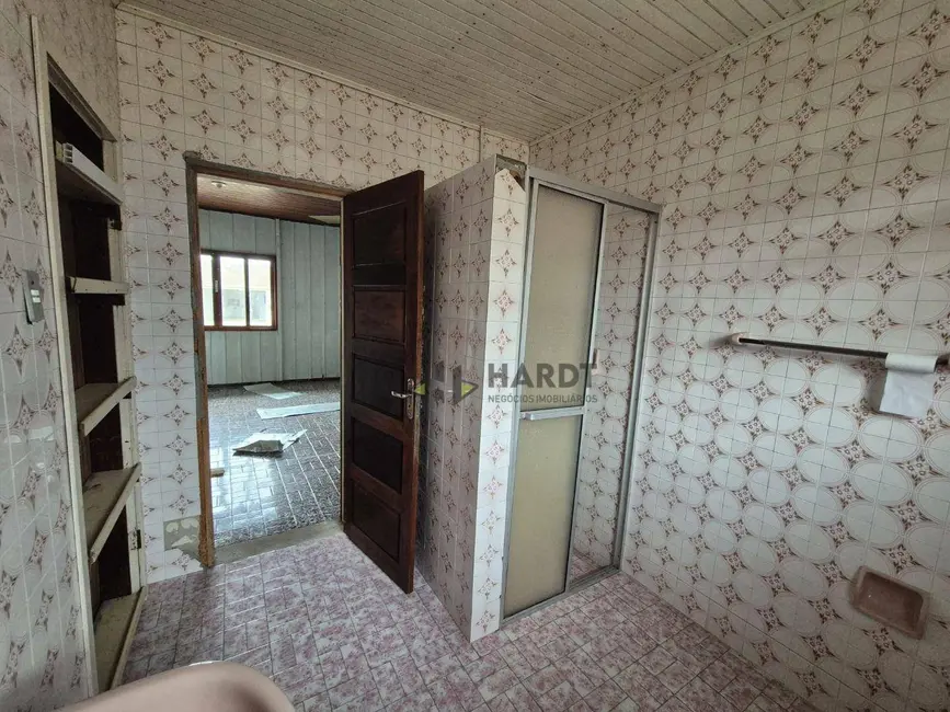 Casa com 4 quartos à venda, 1060m2 em Joinville - SC - imagem 6 Foto 6 de Casa com 4 quartos à venda, 1060m2 em Joinville - SC