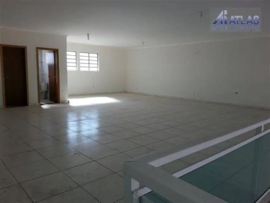 Sala Comercial para alugar, 230m2 em Vila Paiva, São Paulo - SP - imagem 7 Foto 7 de Sala Comercial para alugar, 230m2 em Vila Paiva, São Paulo - SP