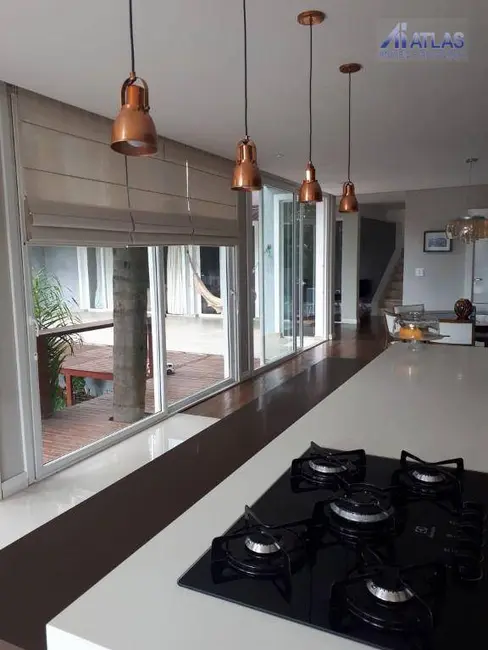 Foto 4 de Casa de Condomínio com 3 quartos à venda, 1500m2 em Jardim Planalto, Aruja - SP