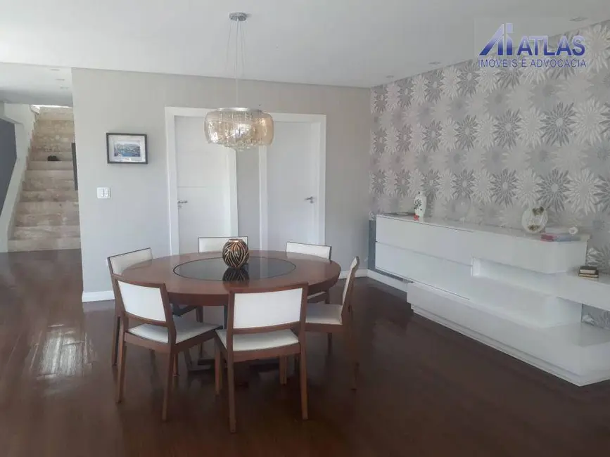 Foto 9 de Casa de Condomínio com 3 quartos à venda, 1500m2 em Jardim Planalto, Aruja - SP