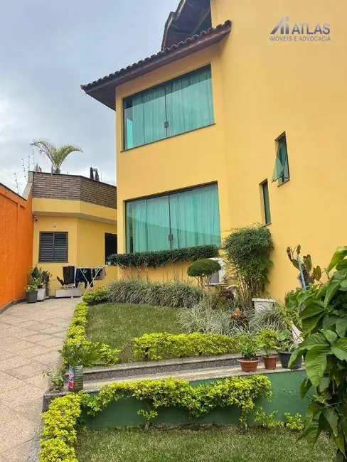 Foto 2 de Casa com 3 quartos à venda, 445m2 em Jardim Japão, São Paulo - SP