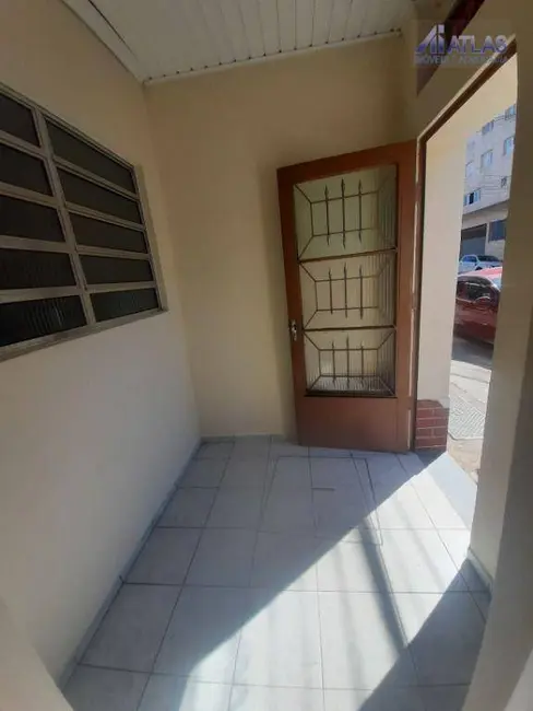 Casa com 2 quartos para alugar, 200m2 em Vila Maria, São Paulo - SP - imagem 4 Foto 4 de Casa com 2 quartos para alugar, 200m2 em Vila Maria, São Paulo - SP