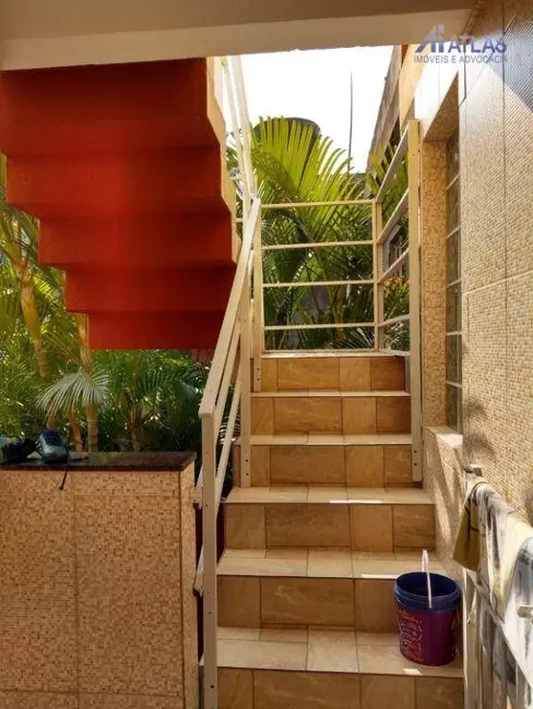 Casa com 3 quartos à venda, 125m2 em Vila Carmela I, Guarulhos - SP - imagem 6 Foto 6 de Casa com 3 quartos à venda, 125m2 em Vila Carmela I, Guarulhos - SP