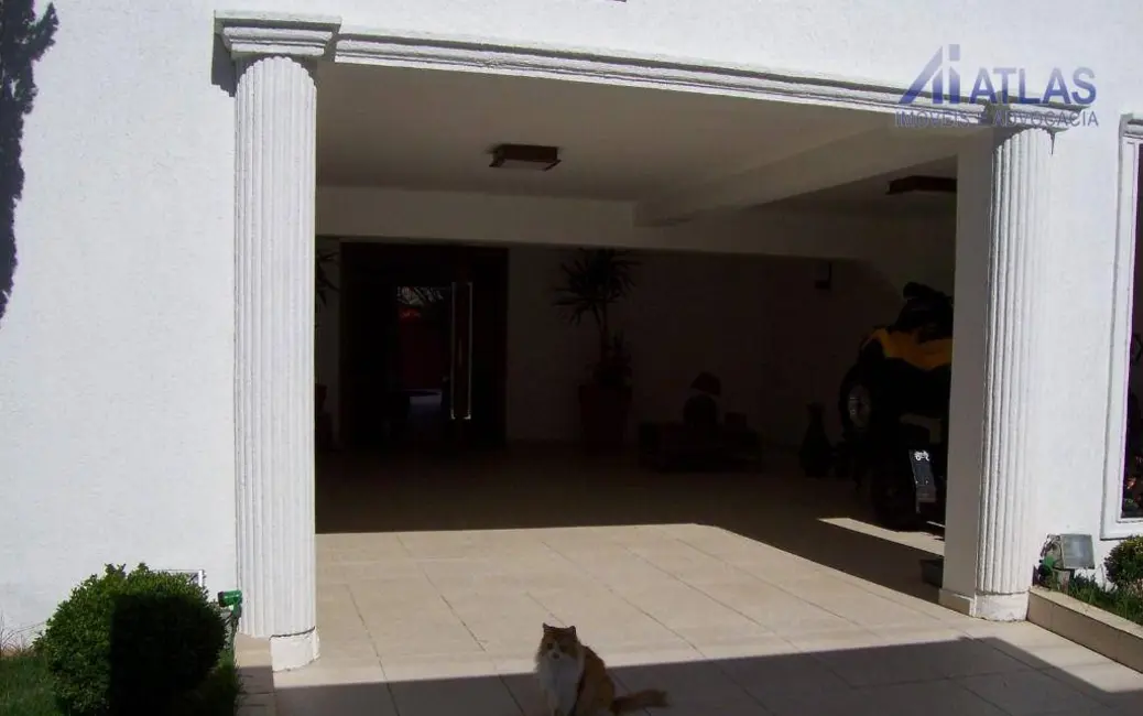 Sobrado com 3 quartos à venda, 339m2 em Jardim Guanca, São Paulo - SP - imagem 4 Foto 4 de Sobrado com 3 quartos à venda, 339m2 em Jardim Guanca, São Paulo - SP