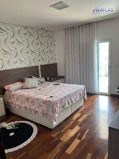 Foto 8 de Sobrado com 4 quartos à venda, 300m2 em Cidade Parquelandia, Mogi Das Cruzes - SP