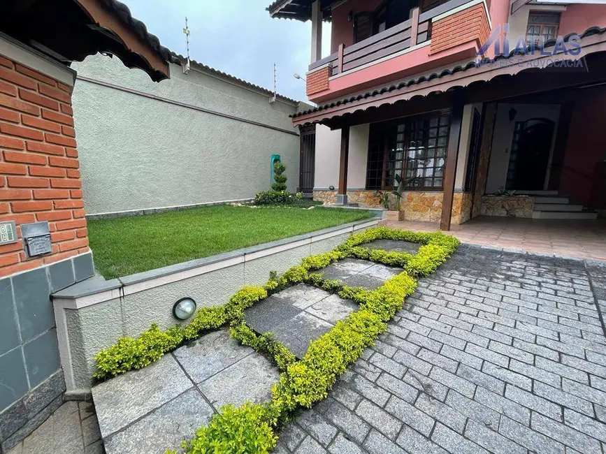 Casa com 4 quartos à venda, 338m2 em Vila Albertina, São Paulo - SP - imagem 3 Foto 3 de Casa com 4 quartos à venda, 338m2 em Vila Albertina, São Paulo - SP