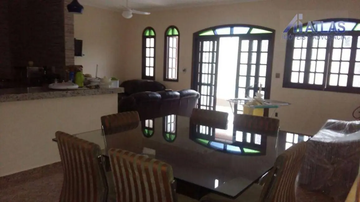 Casa com 2 quartos à venda, 400m2 em Peruibe - SP - imagem 4 Foto 4 de Casa com 2 quartos à venda, 400m2 em Peruibe - SP