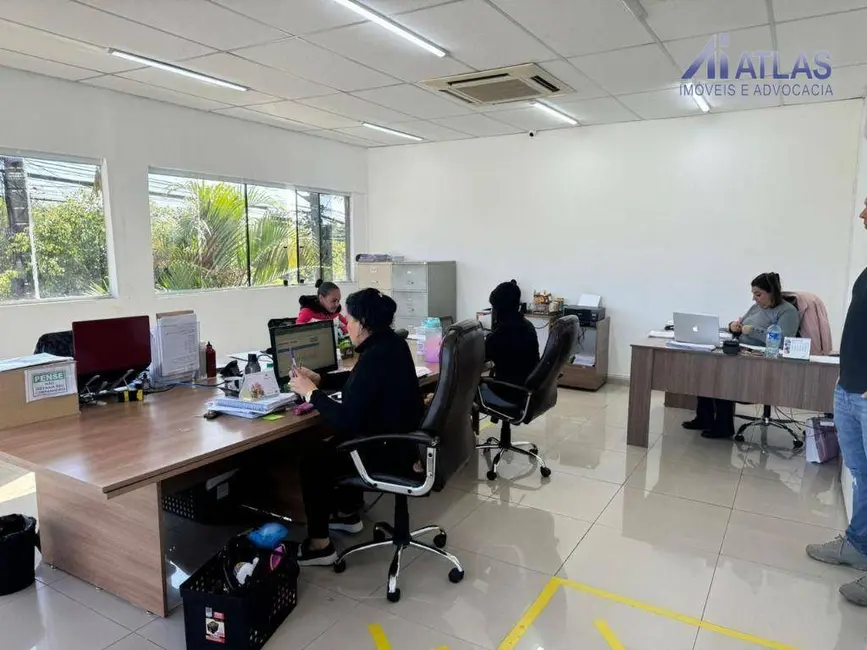 Armazém / Galpão à venda, 4000m2 em Jardim Presidente Dutra, Guarulhos - SP - imagem 8 Foto 8 de Armazém / Galpão à venda, 4000m2 em Jardim Presidente Dutra, Guarulhos - SP