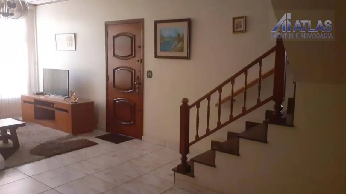 Sobrado com 3 quartos à venda, 210m2 em Santana, São Paulo - SP - imagem 4 Foto 4 de Sobrado com 3 quartos à venda, 210m2 em Santana, São Paulo - SP