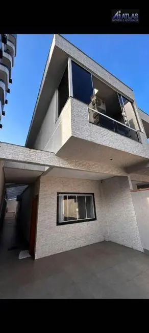 Foto 2 de Sobrado com 3 quartos à venda, 125m2 em Ocian, Praia Grande - SP