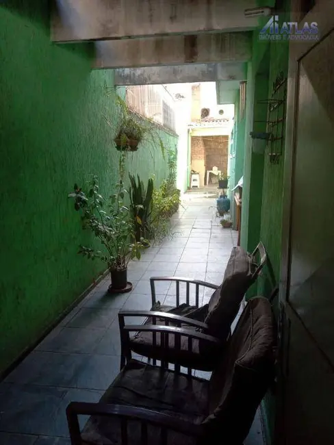 Sobrado com 2 quartos à venda, 138m2 em Jardim Monte Carmelo, Guarulhos - SP - imagem 4 Foto 4 de Sobrado com 2 quartos à venda, 138m2 em Jardim Monte Carmelo, Guarulhos - SP