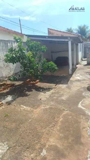 Foto 5 de Casa com 1 quarto à venda, 150m2 em Centro, Taquaritinga - SP