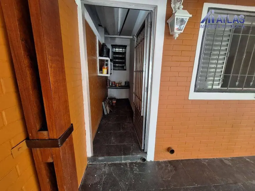 Foto 7 de Casa com 3 quartos para alugar, 270m2 em Jardim Guanca, São Paulo - SP