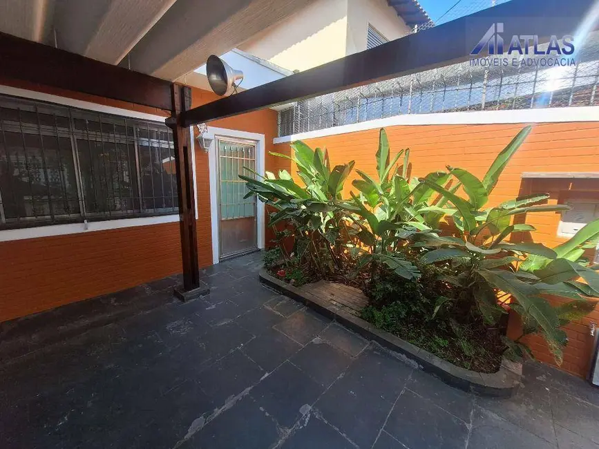 Foto 5 de Casa com 3 quartos para alugar, 270m2 em Jardim Guanca, São Paulo - SP