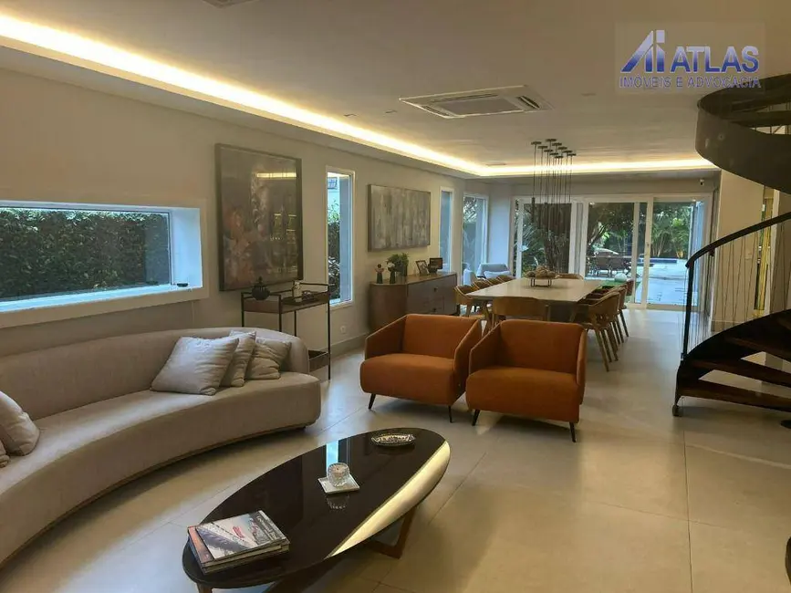 Sobrado com 4 quartos à venda, 600m2 em Jardim Fazenda Rincão, Aruja - SP - imagem 6 Foto 6 de Sobrado com 4 quartos à venda, 600m2 em Jardim Fazenda Rincão, Aruja - SP