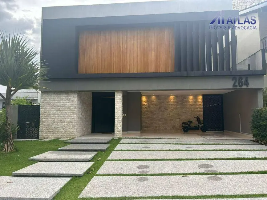 Sobrado com 4 quartos à venda, 600m2 em Jardim Fazenda Rincão, Aruja - SP - imagem 1 Foto 1 de Sobrado com 4 quartos à venda, 600m2 em Jardim Fazenda Rincão, Aruja - SP