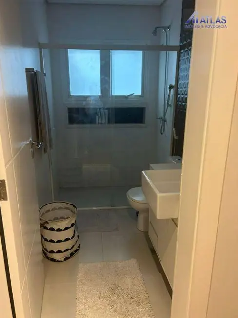 Sobrado com 4 quartos à venda, 600m2 em Jardim Fazenda Rincão, Aruja - SP - imagem 5 Foto 5 de Sobrado com 4 quartos à venda, 600m2 em Jardim Fazenda Rincão, Aruja - SP