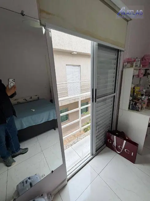 Sobrado com 3 quartos à venda, 160m2 em Cidade Mãe do Céu, São Paulo - SP - imagem 9 Foto 9 de Sobrado com 3 quartos à venda, 160m2 em Cidade Mãe do Céu, São Paulo - SP