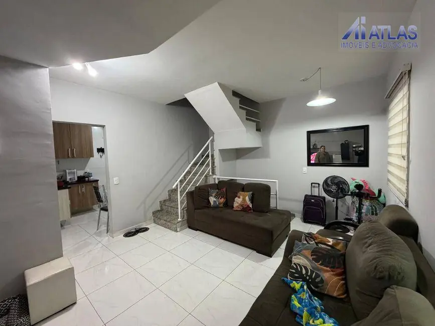 Sobrado com 3 quartos à venda, 160m2 em Cidade Mãe do Céu, São Paulo - SP - imagem 4 Foto 4 de Sobrado com 3 quartos à venda, 160m2 em Cidade Mãe do Céu, São Paulo - SP