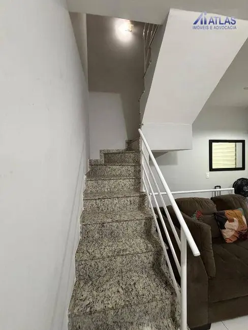 Sobrado com 3 quartos à venda, 160m2 em Cidade Mãe do Céu, São Paulo - SP - imagem 8 Foto 8 de Sobrado com 3 quartos à venda, 160m2 em Cidade Mãe do Céu, São Paulo - SP