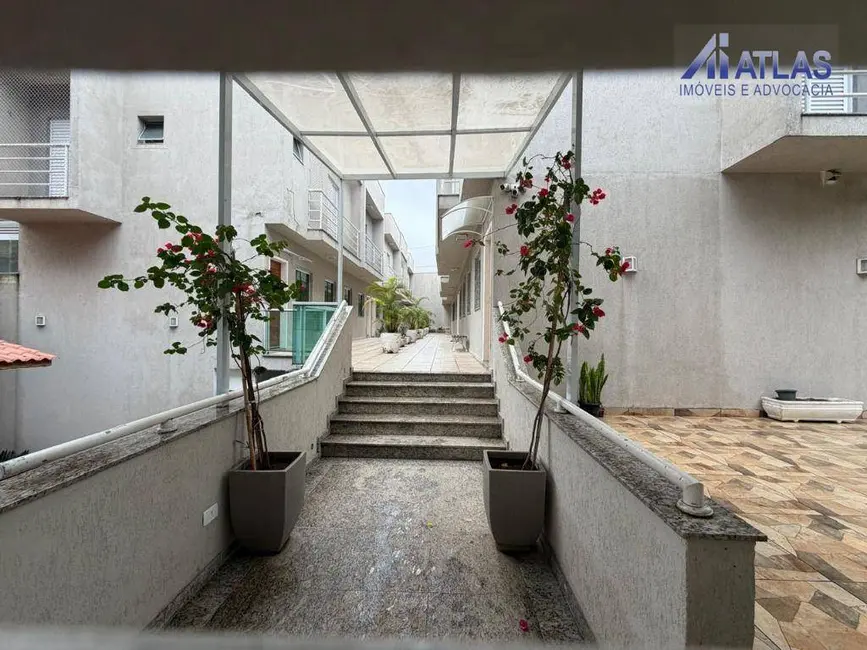 Sobrado com 3 quartos à venda, 160m2 em Cidade Mãe do Céu, São Paulo - SP - imagem 2 Foto 2 de Sobrado com 3 quartos à venda, 160m2 em Cidade Mãe do Céu, São Paulo - SP
