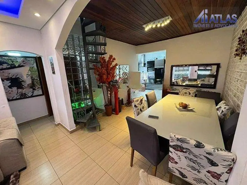 Sobrado com 3 quartos à venda, 110m2 em Vila Medeiros, São Paulo - SP - imagem 7 Foto 7 de Sobrado com 3 quartos à venda, 110m2 em Vila Medeiros, São Paulo - SP