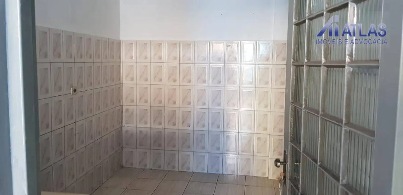 Casa com 1 quarto para alugar, 20m2 em Vila Guilherme, São Paulo - SP - imagem 4 Foto 4 de Casa com 1 quarto para alugar, 20m2 em Vila Guilherme, São Paulo - SP