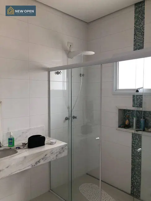 Foto 2 de Sobrado com 3 quartos à venda, 360m2 em Atibaia - SP