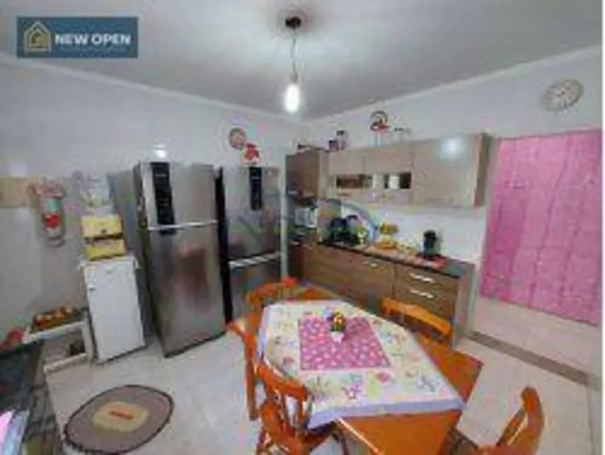 Foto 1 de Casa com 2 quartos à venda, 175m2 em Nova Cerejeira, Atibaia - SP