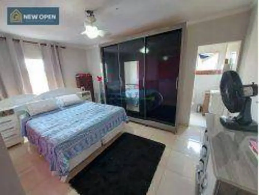 Foto 6 de Casa com 2 quartos à venda, 175m2 em Nova Cerejeira, Atibaia - SP